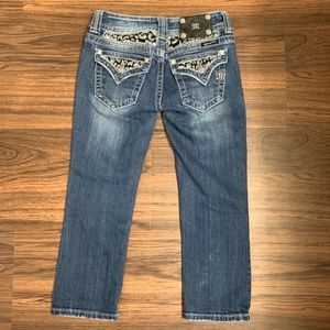 Miss Me Jean Easy Capri with Leopard Style on Back